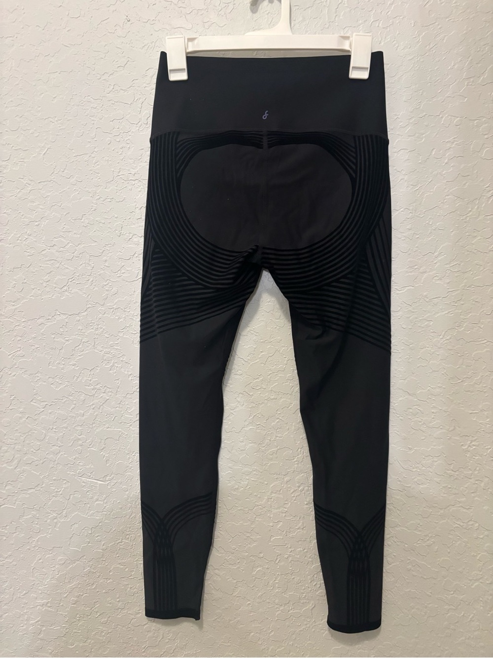 FANKA Black Body sculpting Leggings small